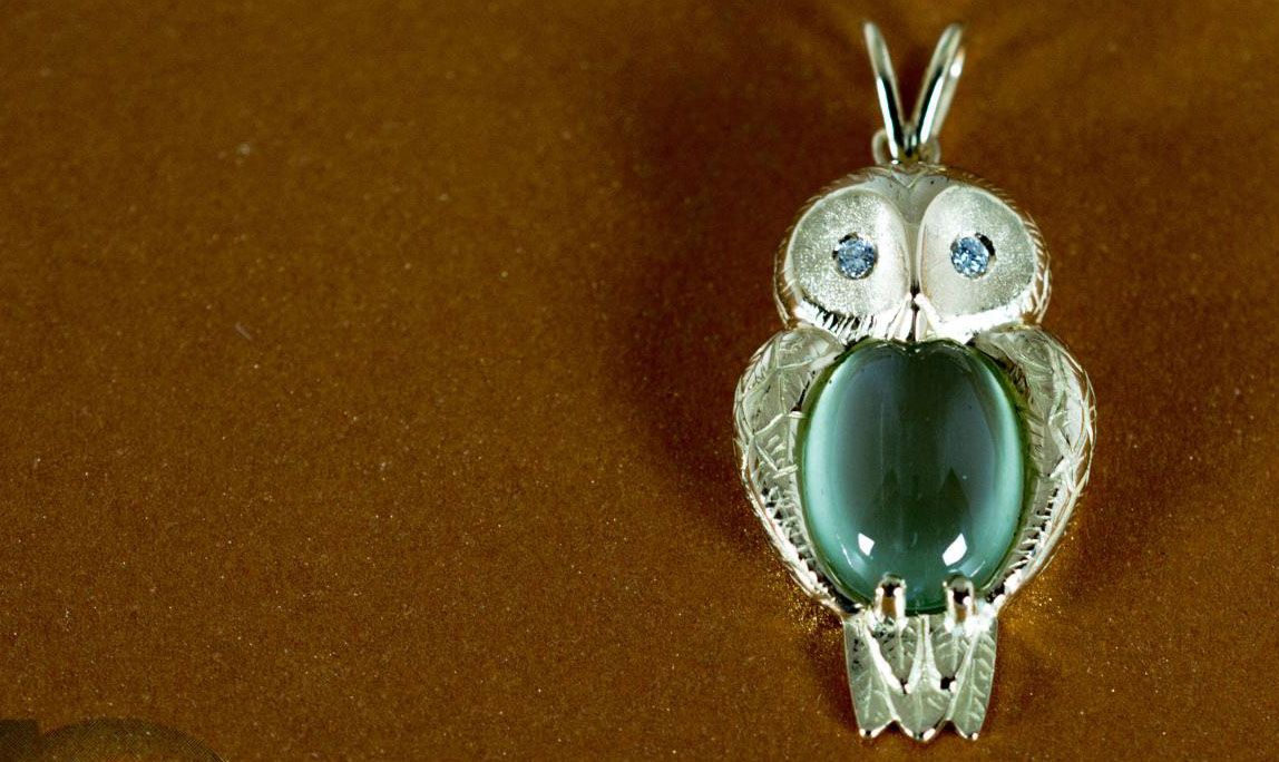 pendentif hibou or blanc diamants tourmaline